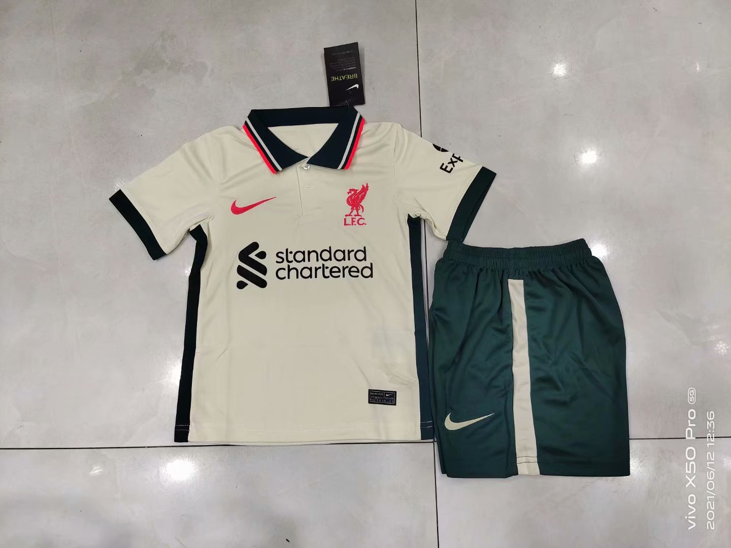 2021-2022 Liverpool away kids kit 