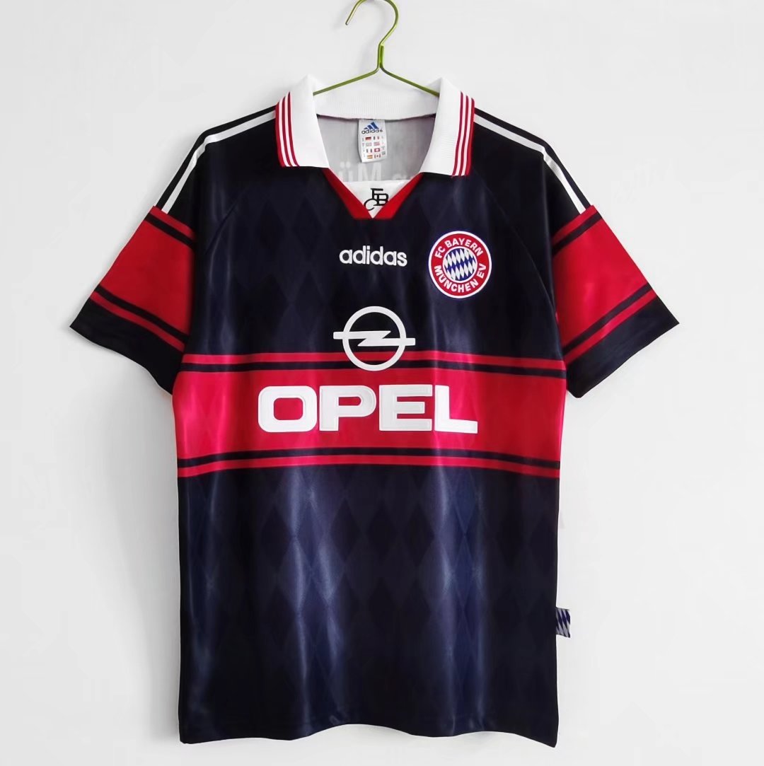 1997-1999 Bayern Munich away Retro.