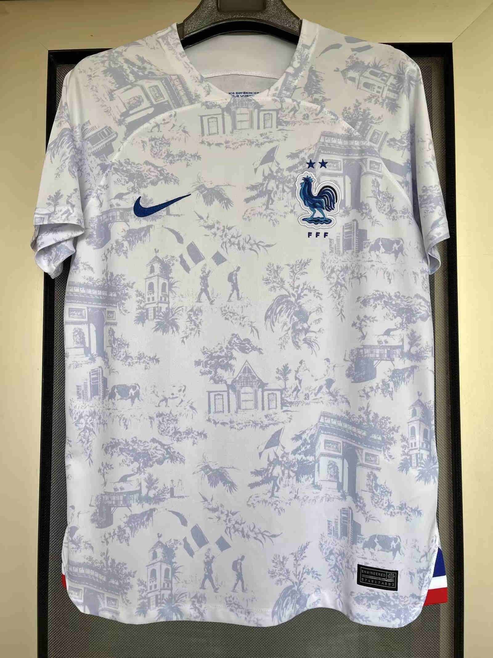 2022-2023 France  away