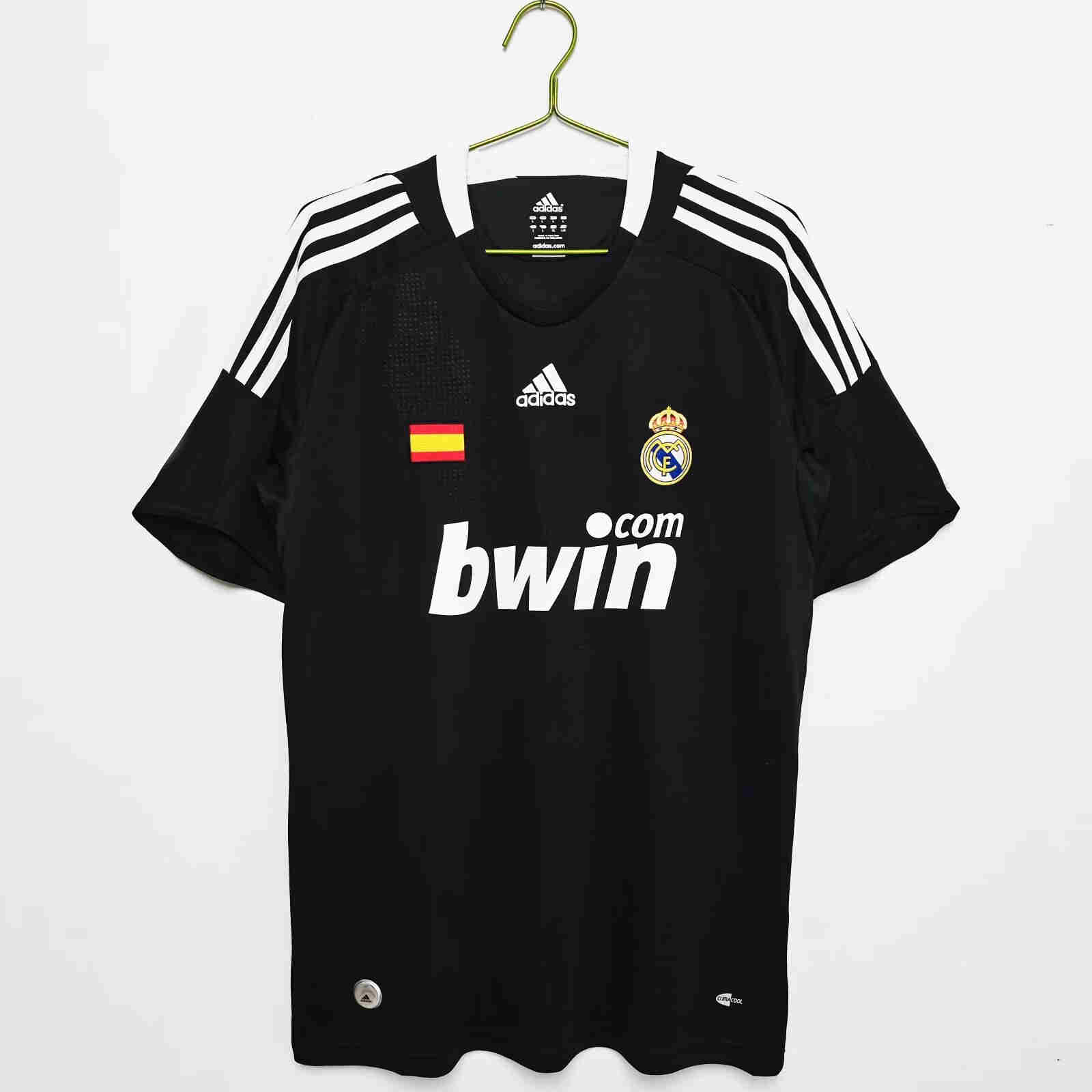 2008/09 Real Madrid away retro