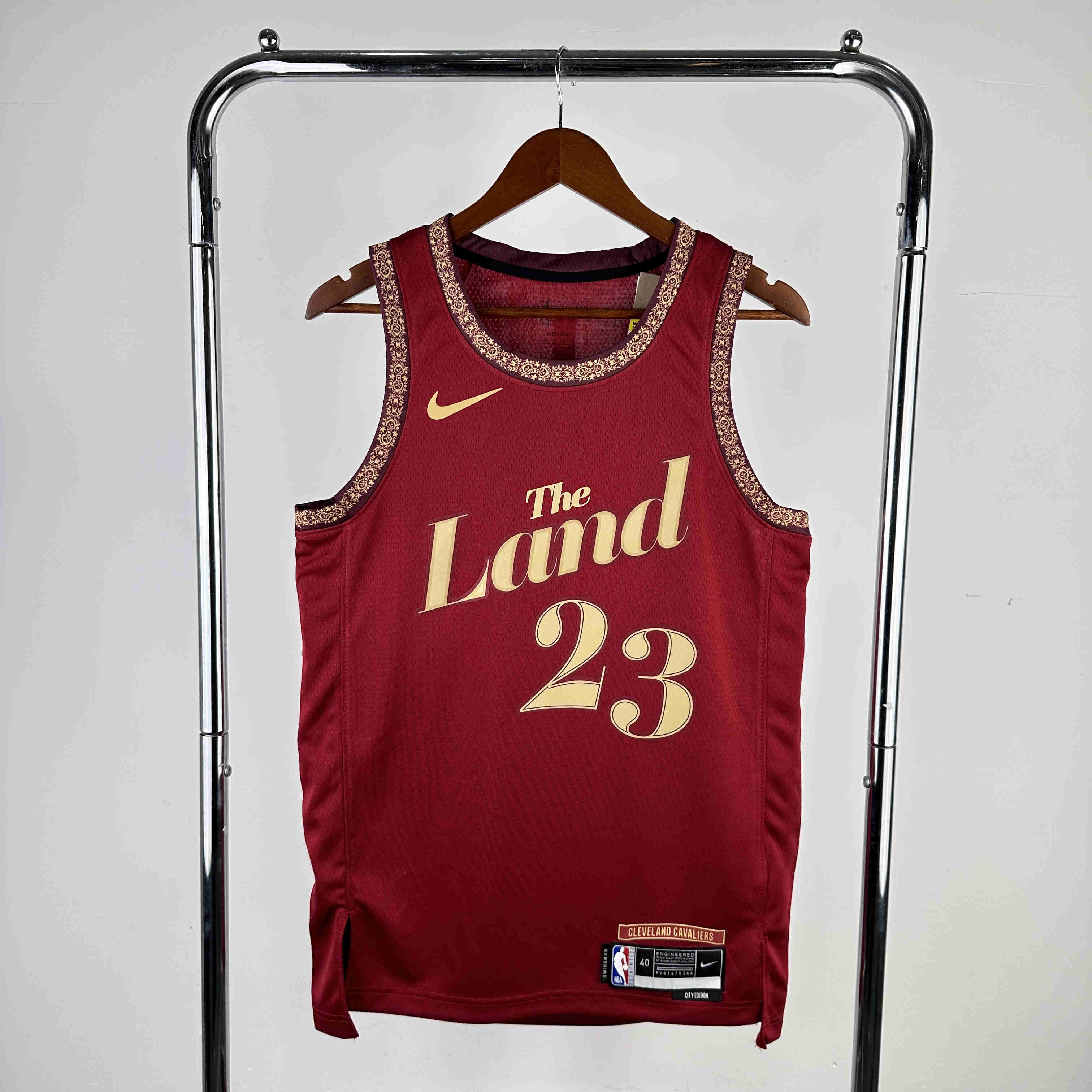 Cleveland Cavaliers  NBA Jersey James 23