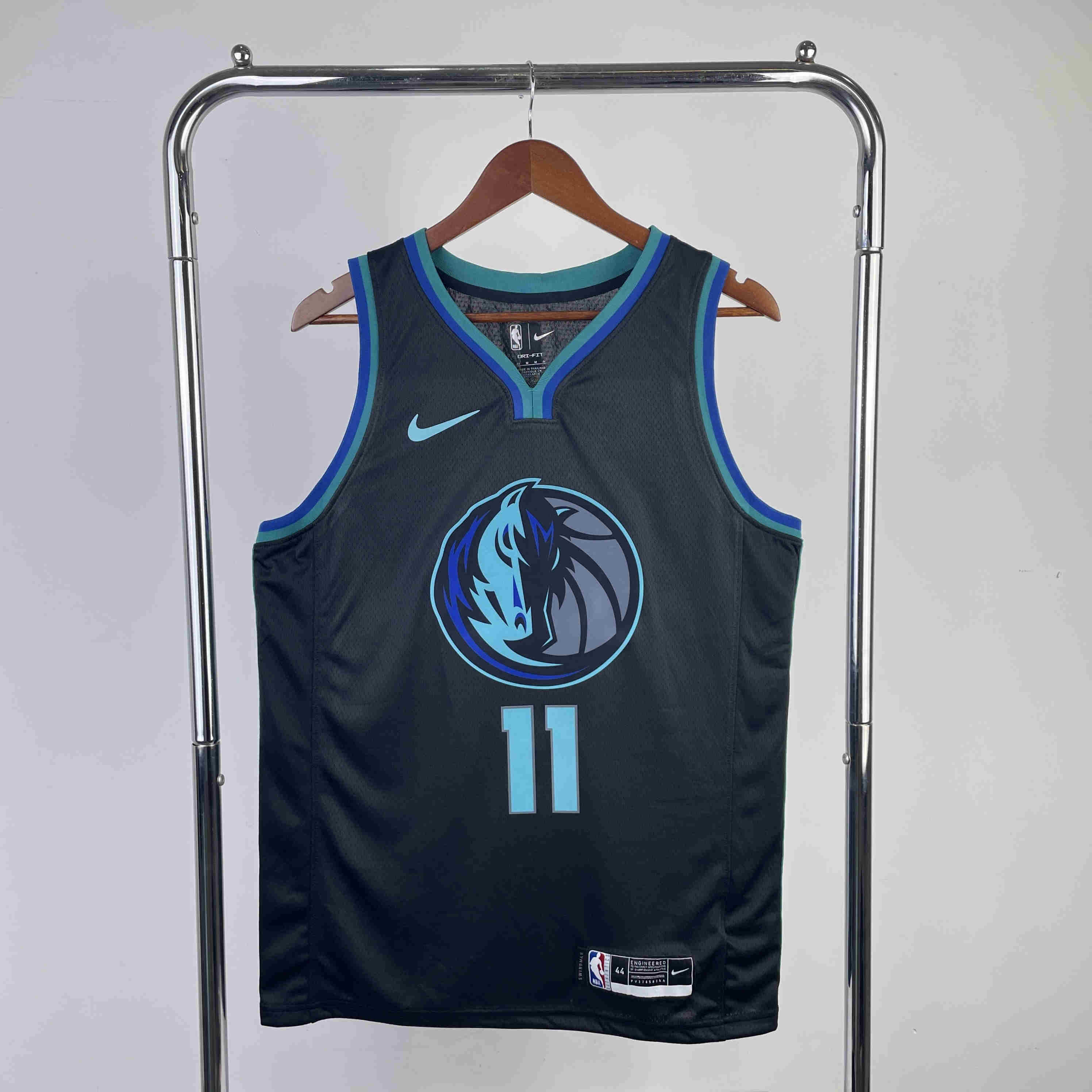 Dallas Mavericks NBA Jersey Irving 11