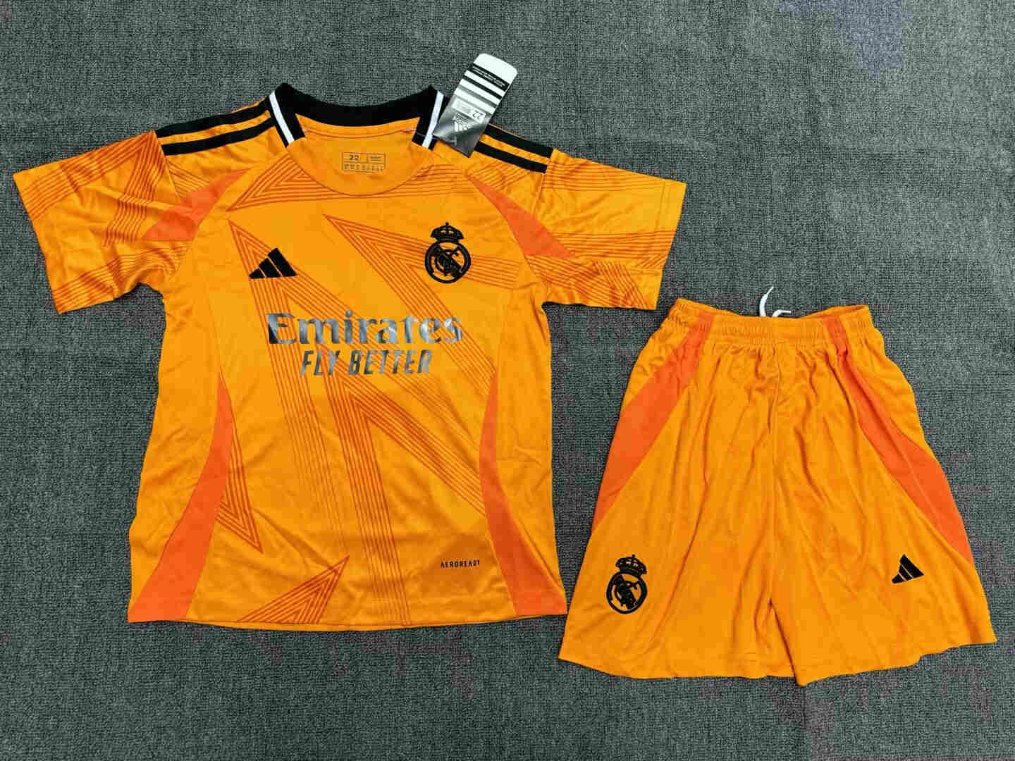 2024-20254  Real Madrid away kids kit