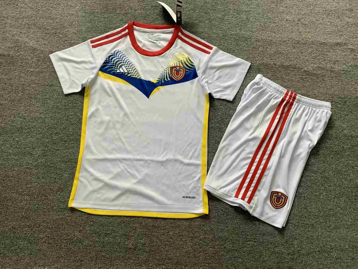 2024-2025 Venezuela  away kids kit 