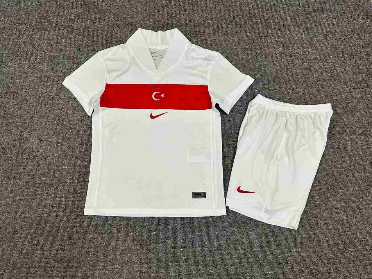 2024-2025 Turkey home kids kit 