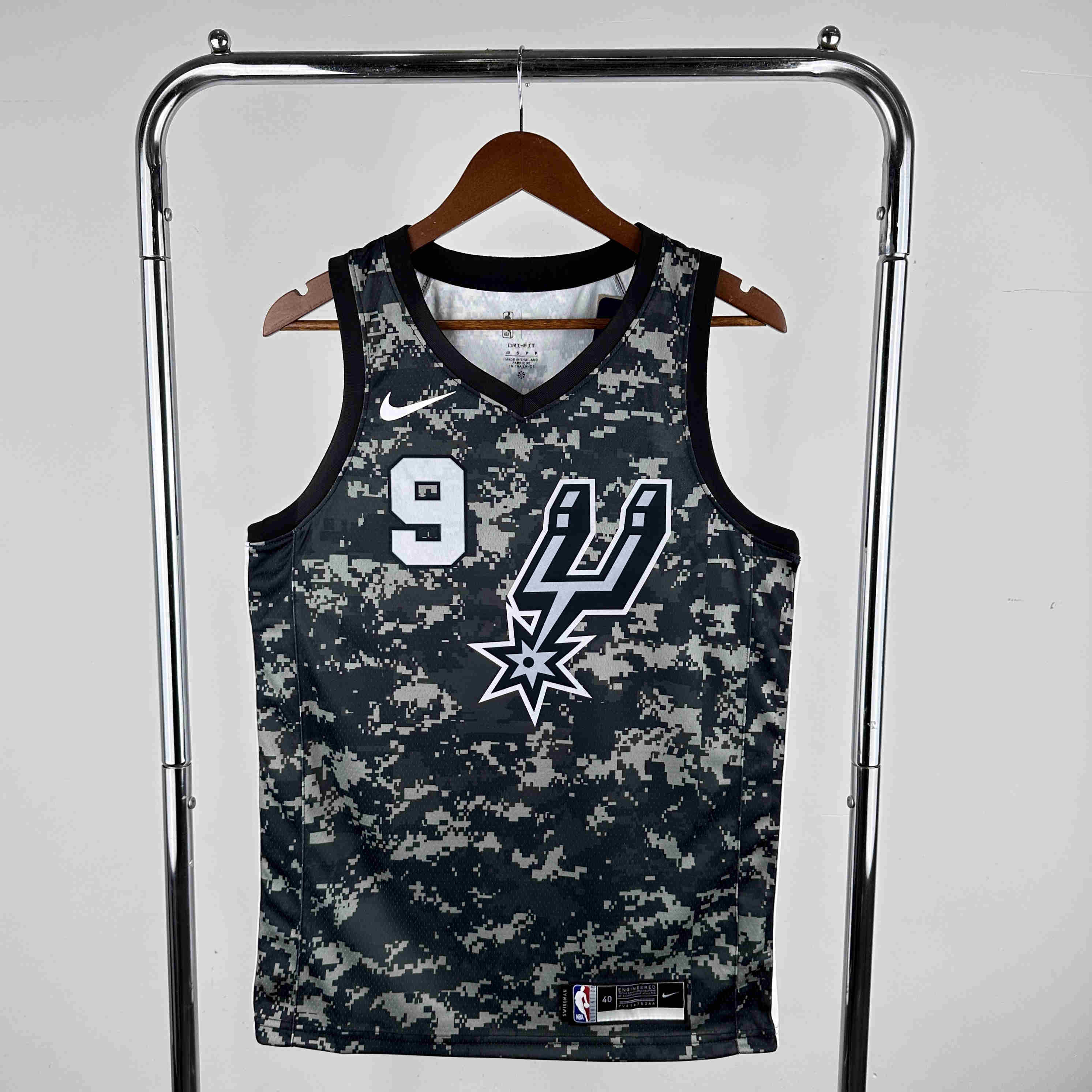  San Antonio Spurs  NO.9