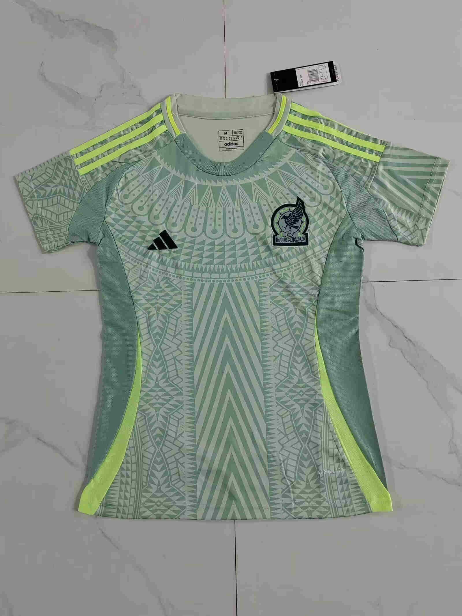 2024-2025 Mexico away woman