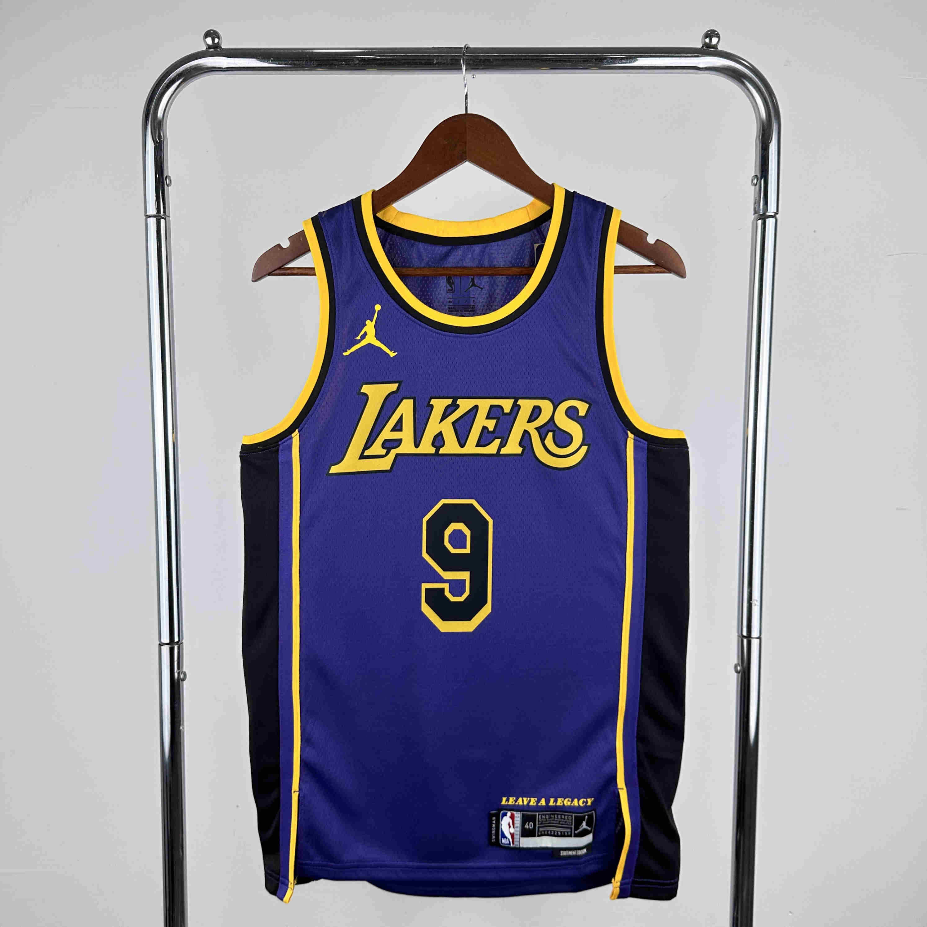 2023 Los Angeles Lakers  NO.9