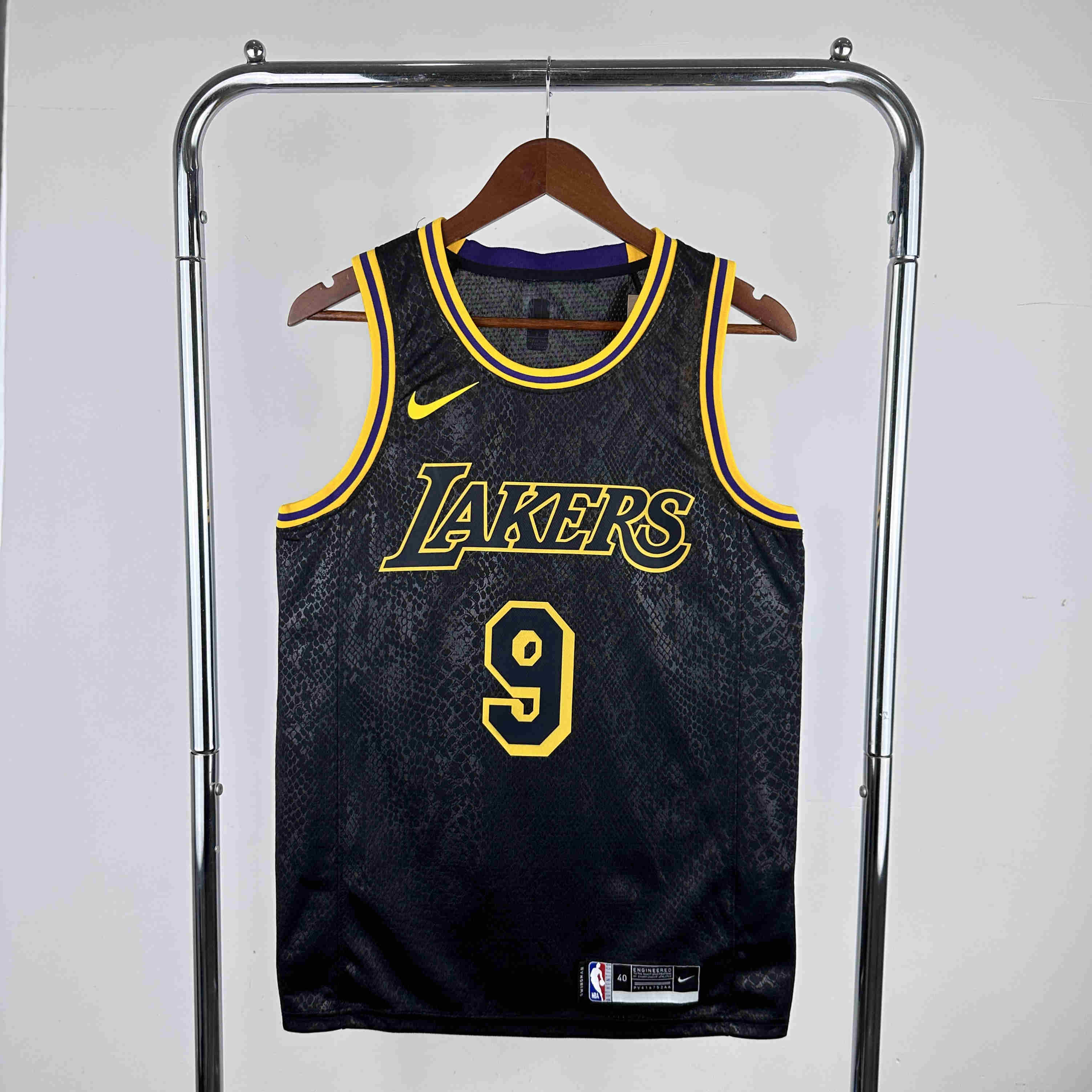  Los Angeles Lakers  NO.9