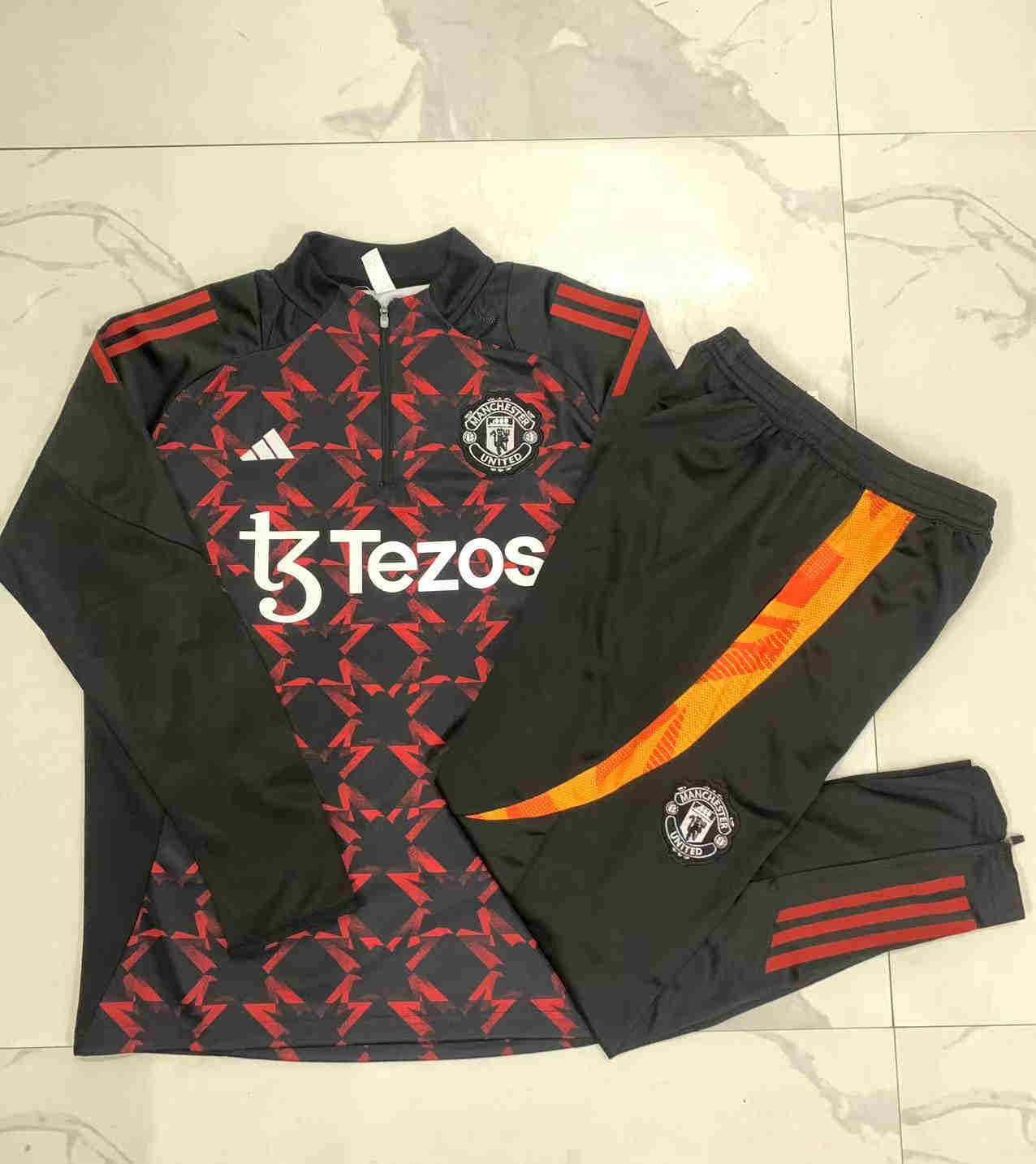 2024-2025  Manchester United  Adult Training Suit 815 