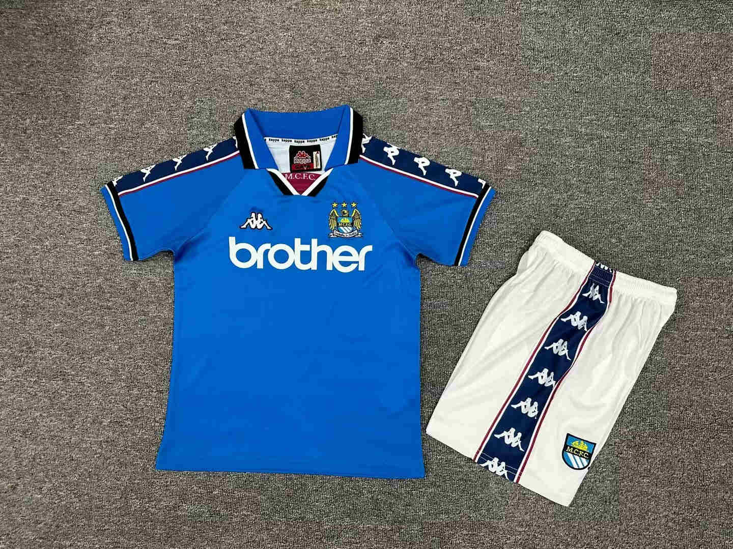 1997-1998 Manchester City  home kids kit 