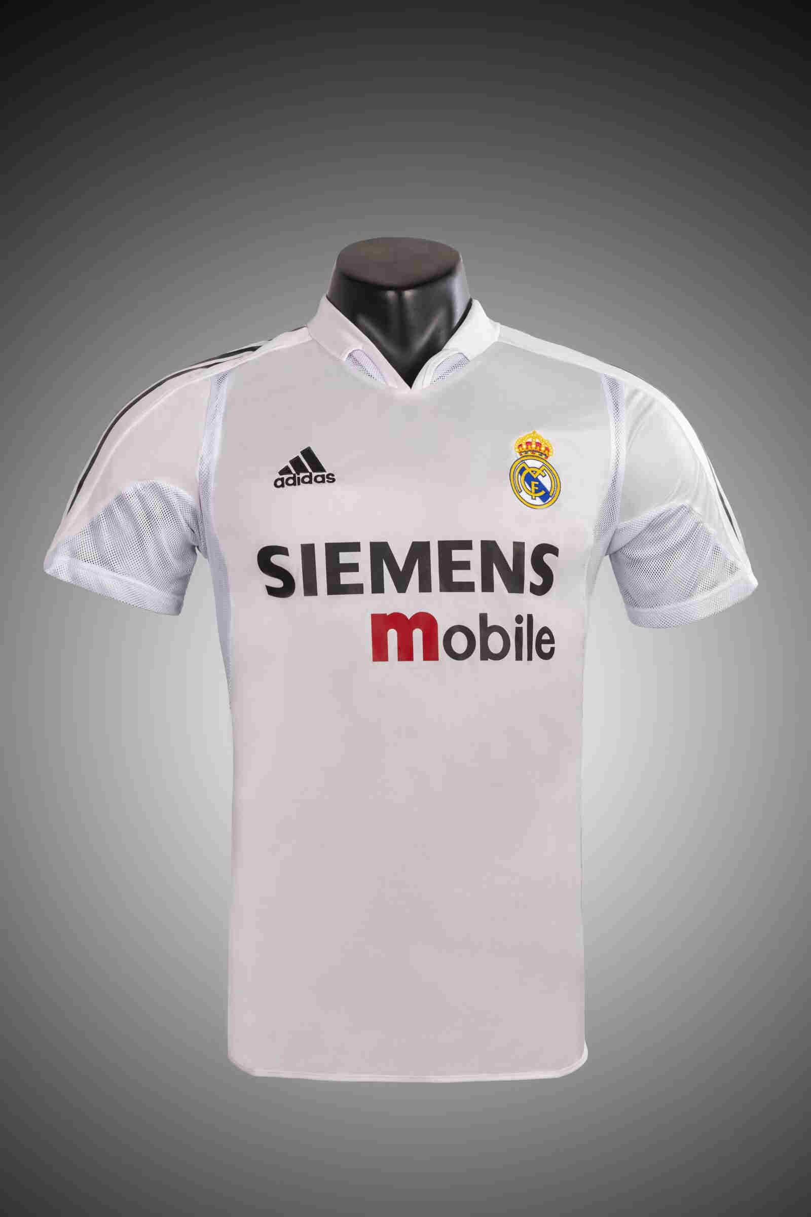 2004-2005   Real Madrid home retro