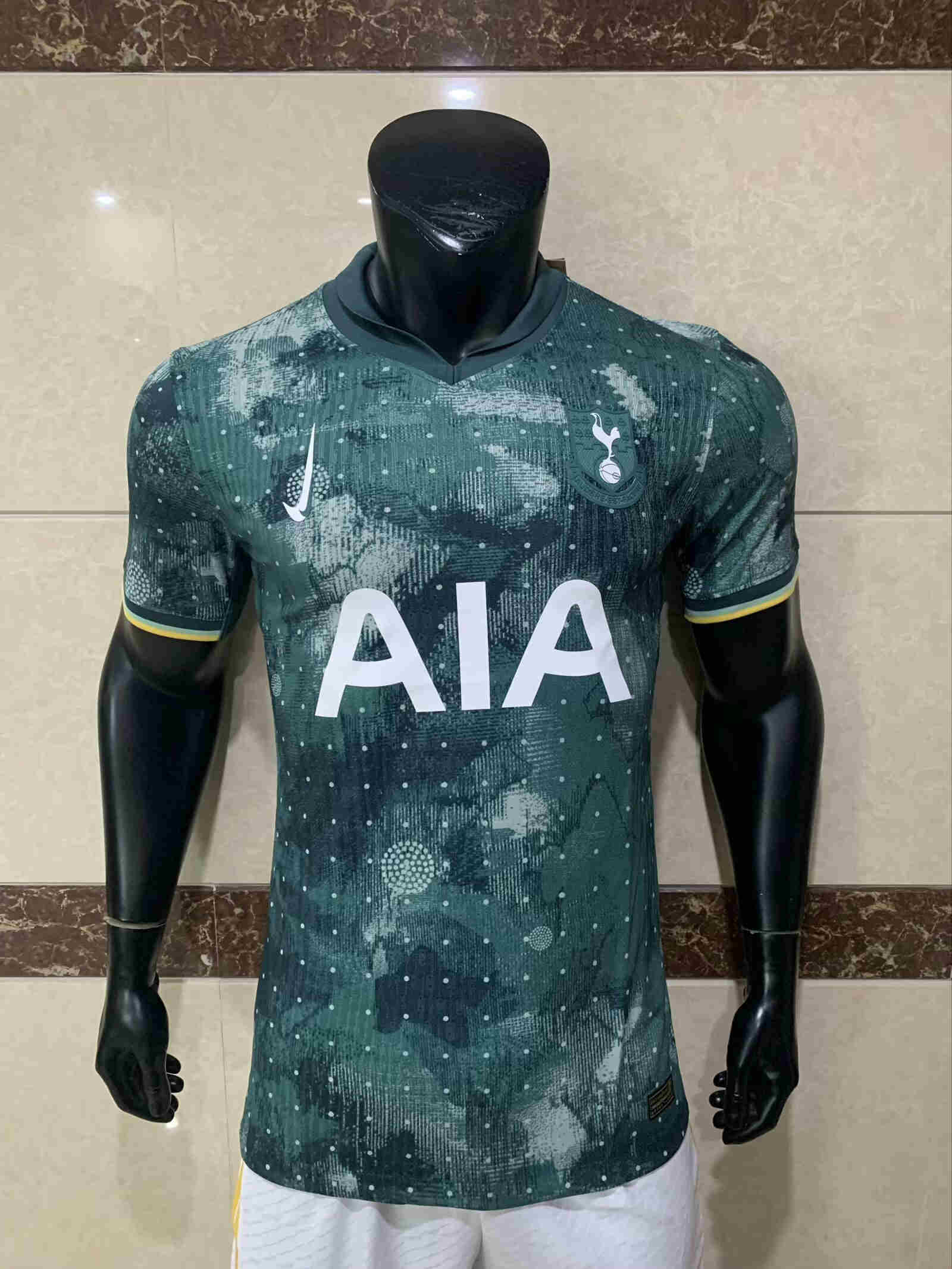 2024/2025  Tottenham Hotspur away 2rd  player