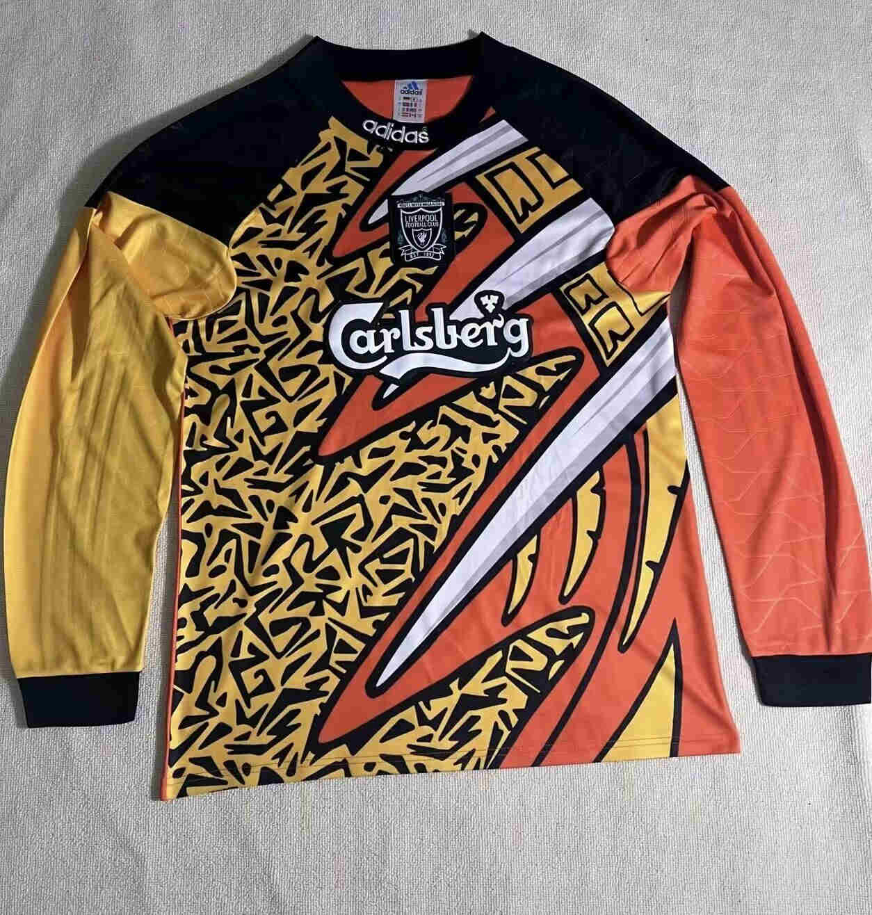 1995-1996  Liverpool F.C.  Long sleeves  goalkeeper retro