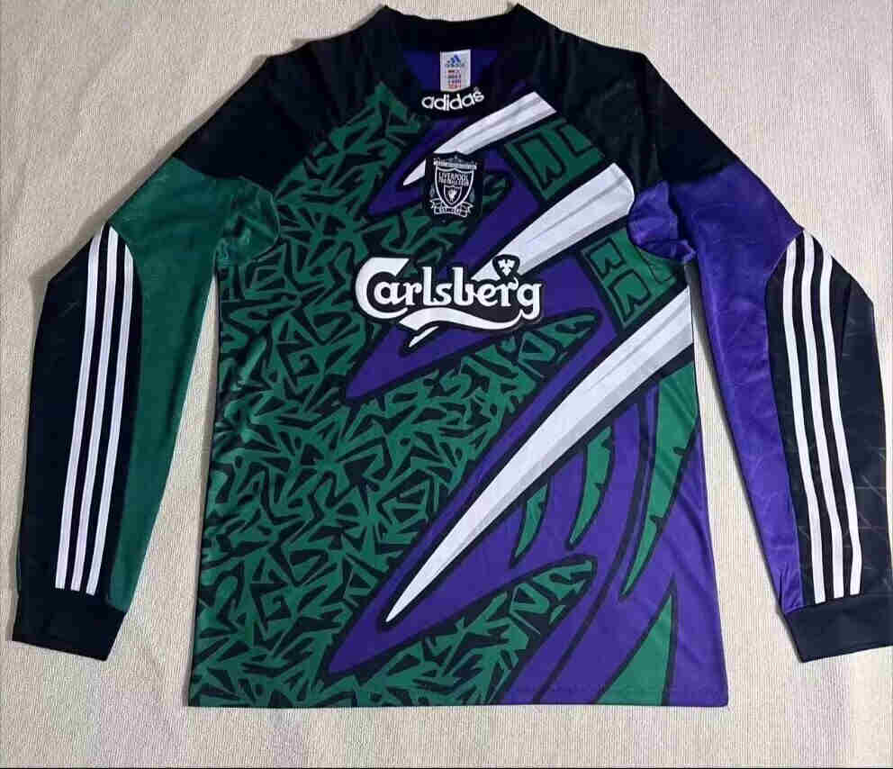 1995-1996  Liverpool F.C.  Long sleeves  goalkeeper retro