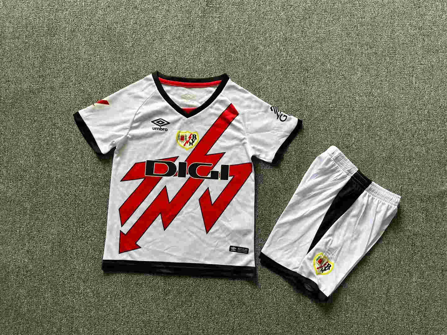 2024-2025  Rayo Vallecano  KIDS  kit  away 