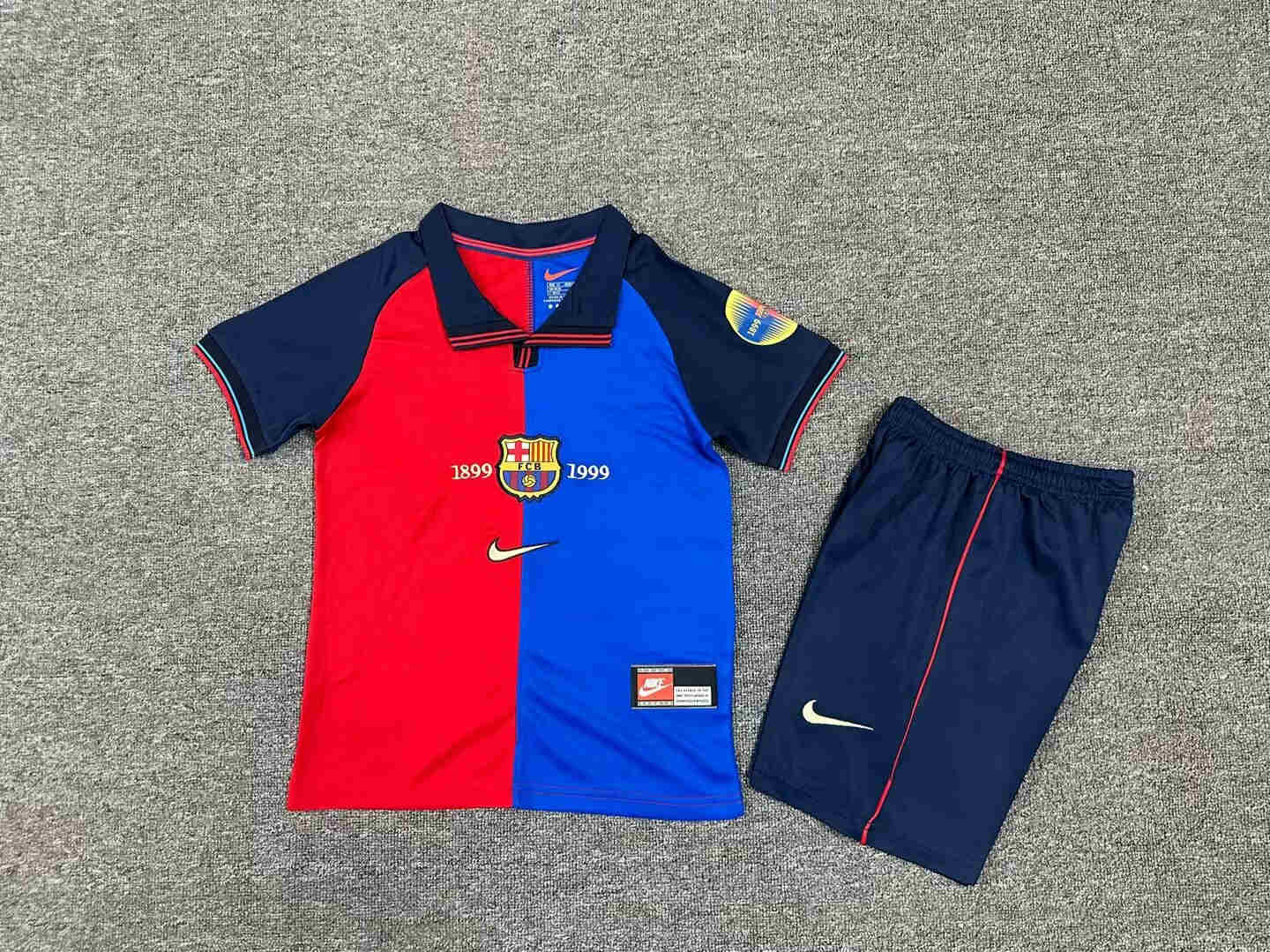 1999-2000 FC Barcelona kids kit 