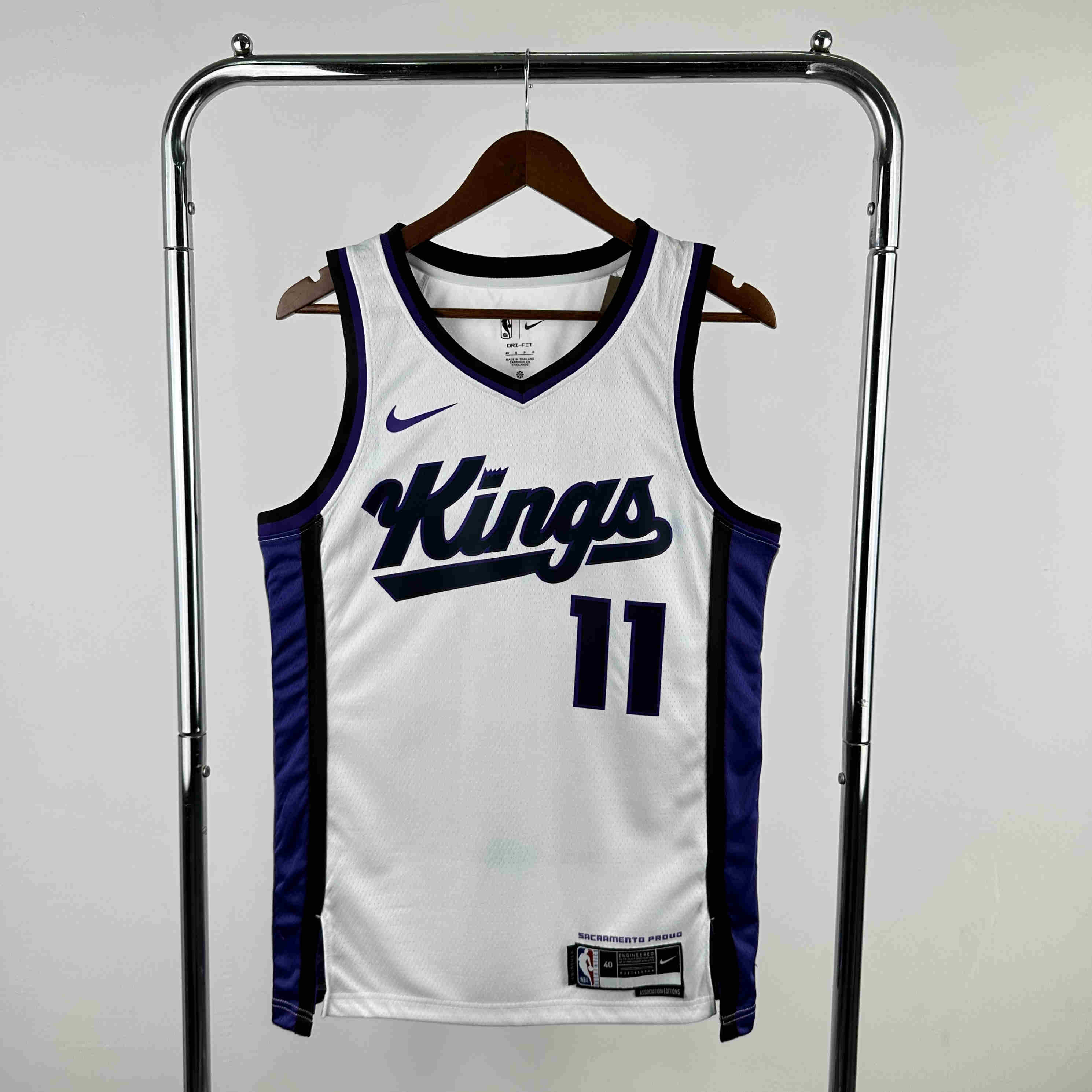 Sacramento Kings NBA Jersey  NO.11