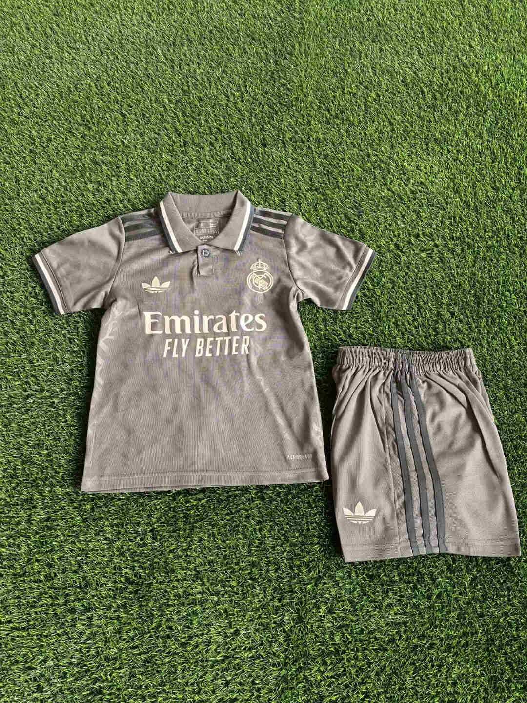 2024-2025 Real Madrid    away  2rd kids kit